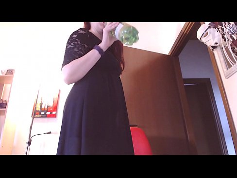 ❤️ ¡Una esclava sumisa a la que le encantan las bragas sucias y exuberantes se ve obligada a masturbarse después de ver este vídeo! ❤ Video de sexo en es.aircoolershop.top ❌️